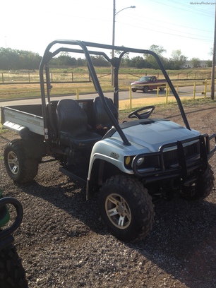 2009 John Deere 620I.