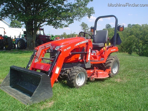 2010 Massey - Ferguson GC2400