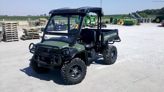 2011 John Deere XUV 625I OLIVE
