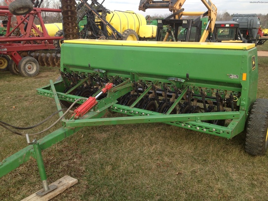  John Deere 8200