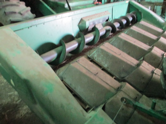  John Deere 643