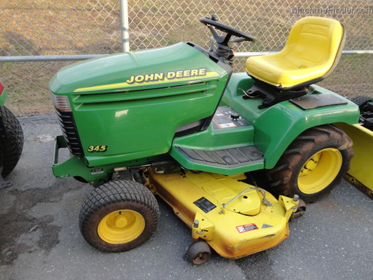 2001 John Deere 345