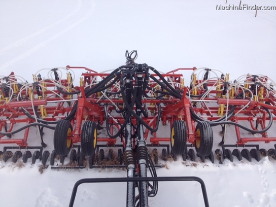 2006 Bourgault 5710