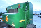 2010 John Deere 568