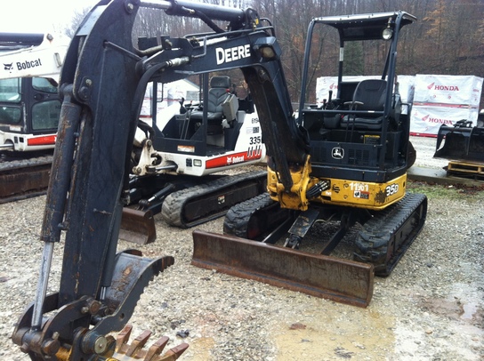 2006 John Deere 35D