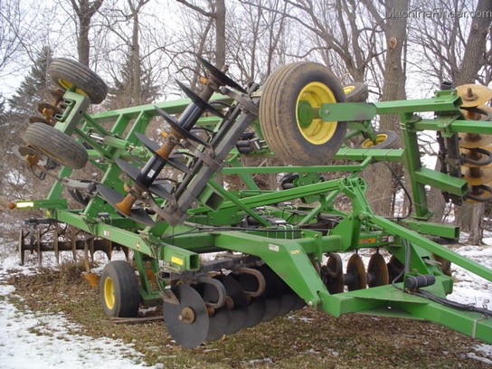 2005 John Deere 512