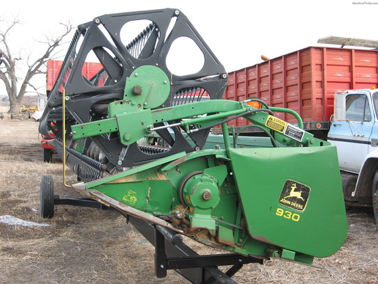 1993 John Deere 930R