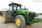 2010 John Deere 8270R