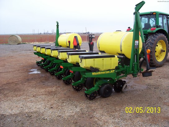 2006 John Deere 1750