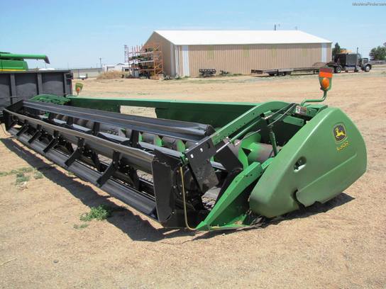 2004 John Deere 630R
