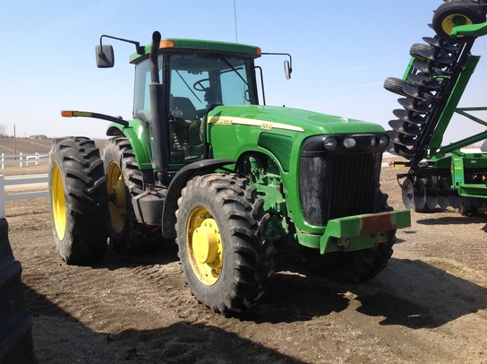 2002 John Deere 8320
