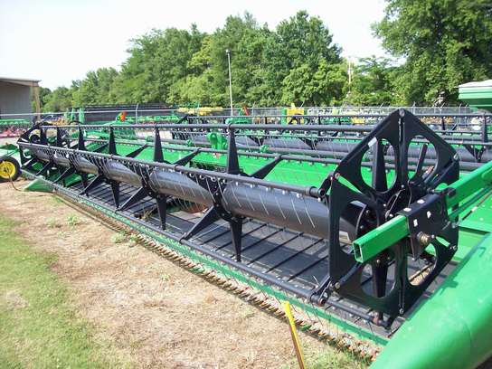 2011 John Deere 630D