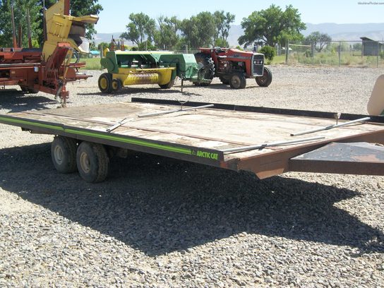  Arctic Cat 8 PLACE TRAILER