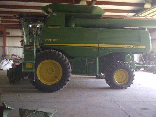 2009 John Deere 9770STS