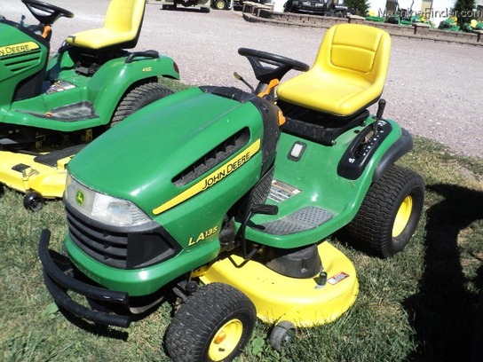 2010 John Deere LA135