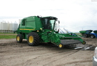 2010 John Deere T670