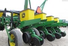 1900 John Deere 7200