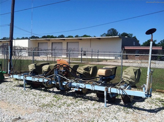9999 Monosem 6 row planter