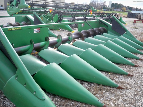 2006 John Deere 893
