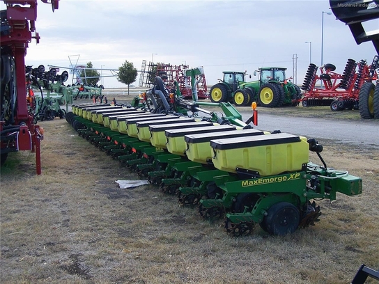 2009 John Deere 1720