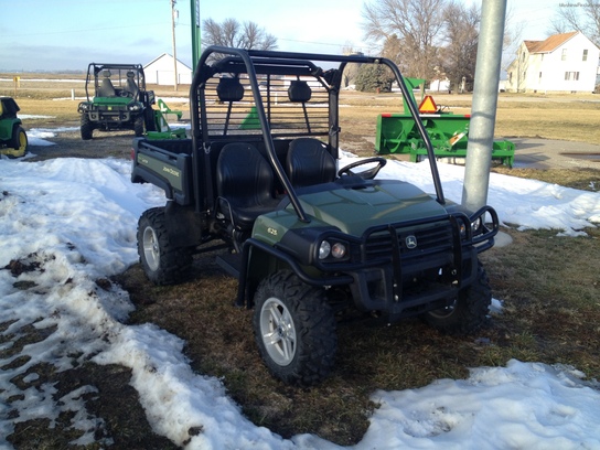 2010 John Deere XUV 625I OLIVE