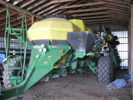 2010 John Deere 1890