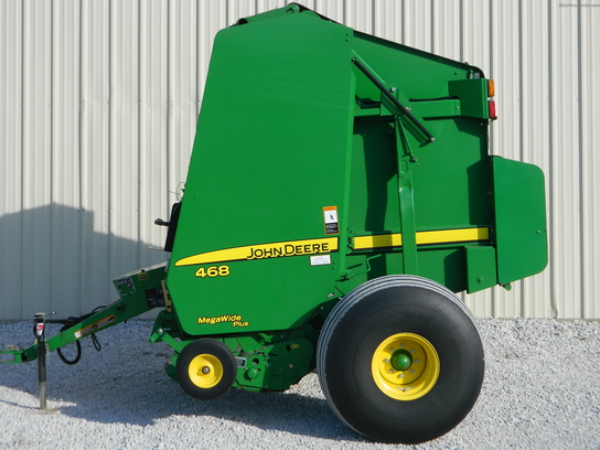2010 John Deere 468
