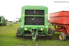 2012 John Deere 568