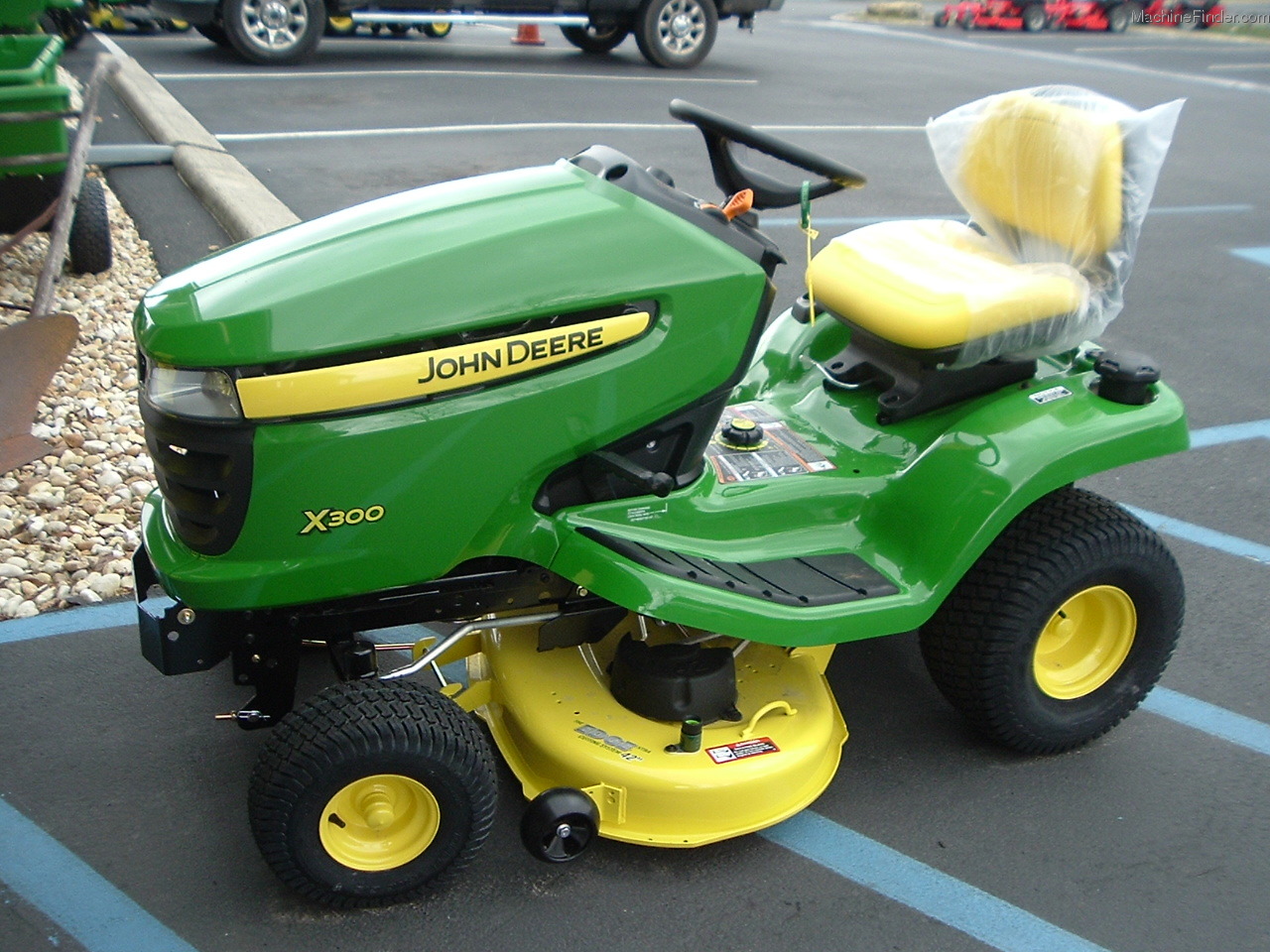 John Deere X300 Lawn & Garden and Commercial Mowing John Deere