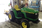 2001 John Deere 4200