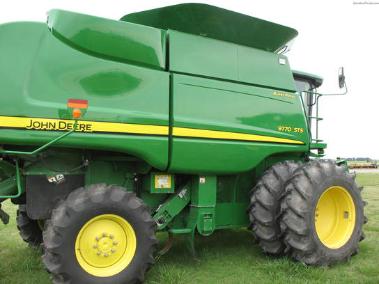 2009 John Deere 9770