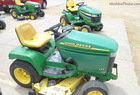 2000 John Deere 325