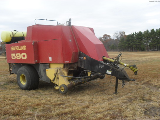 1998 New Holland 590