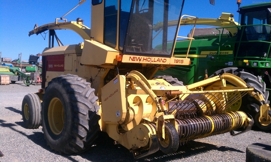 1993 New Holland 1915