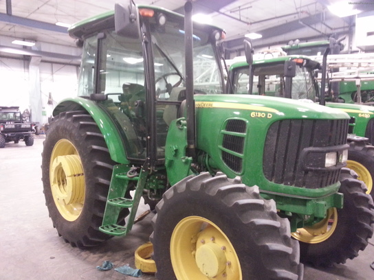 2011 John Deere 6130D