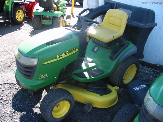 2003 John Deere L120