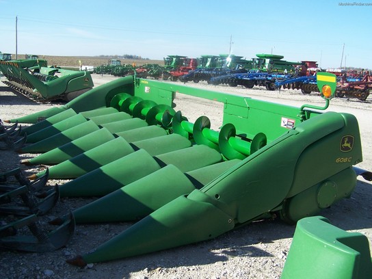 2008 John Deere 608