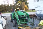 2007 John Deere 3320