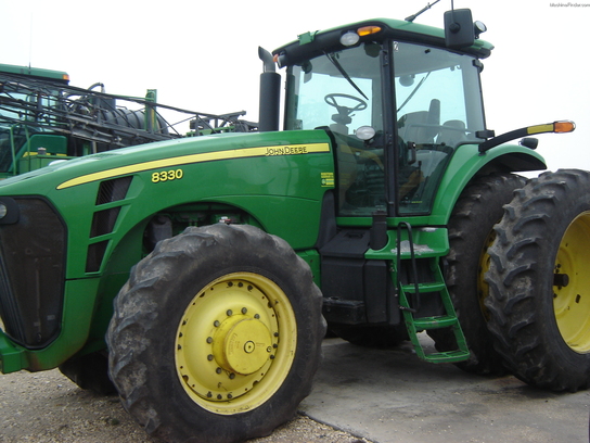 2008 John Deere 8330