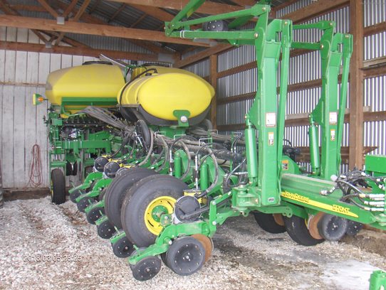 2012 John Deere 1770NT