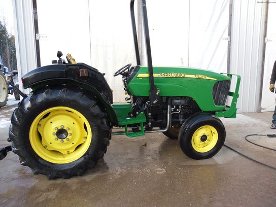 2005 John Deere 5325