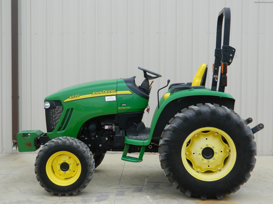 2007 John Deere 4520