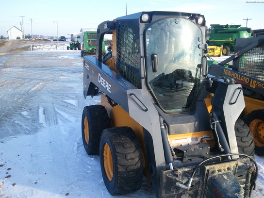 2010 John Deere 326D