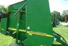 2004 John Deere 567
