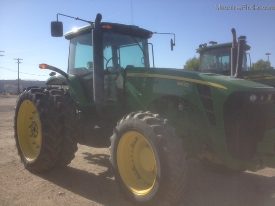  John Deere 8430