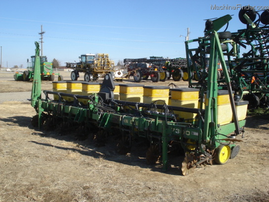 1988 John Deere 7300