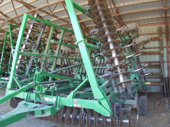 2009 John Deere 2310