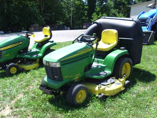  John Deere GT245
