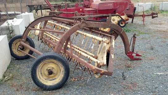  New Holland 256