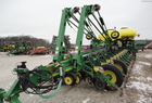2005 John Deere 1770NT